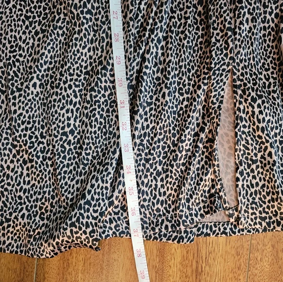Victoria's Secret Wrap Peekaboo Leopard Print Satin Robe With Lace Size XS - Picture 14 of 14